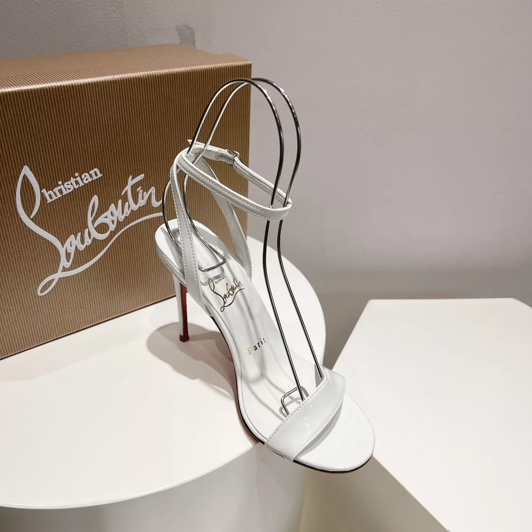 christian louboutin sandale pour femme s_1275aaa3